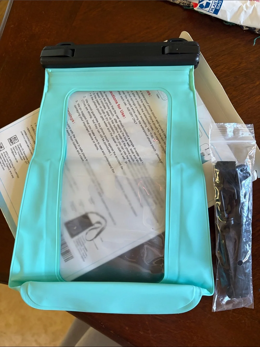 Waterproof Phone Bag - green - Universal Smartphone Pouch